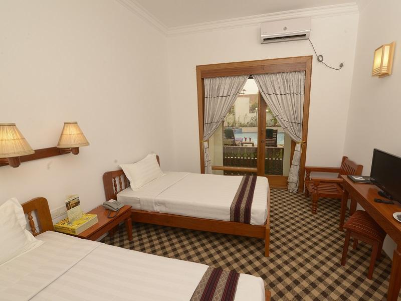 Raza Gyo Hotel Bagan Exterior photo