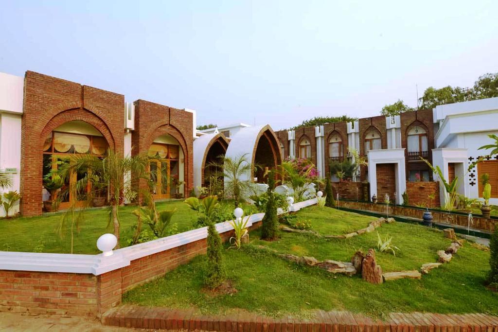 Raza Gyo Hotel Bagan Exterior photo
